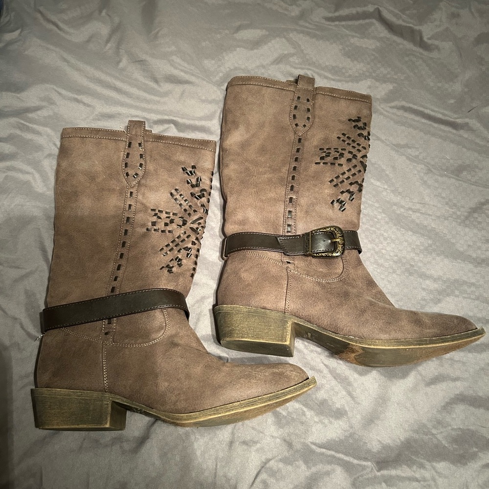 Stylish Taupe Heeled Boots with Buckle Detail